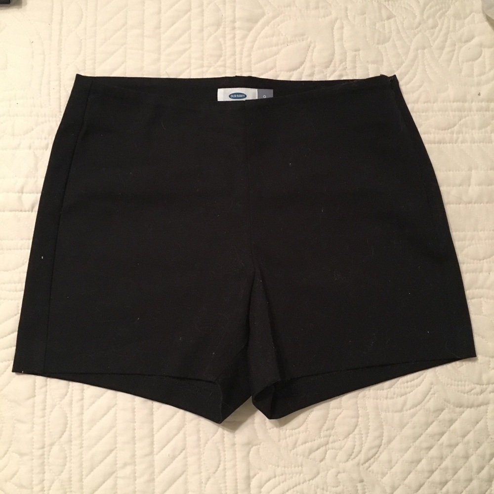 Black old navy shorts